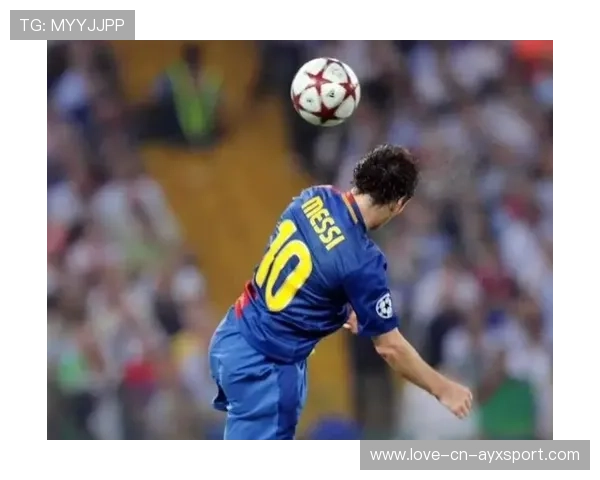 尤文的边路突破与头球能力在比赛中完美结合